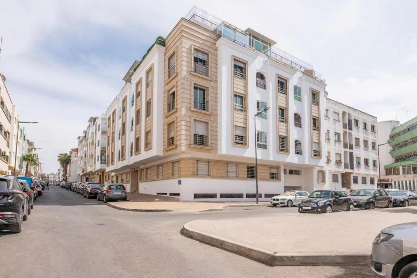 Apartment With Parking In Rabat Central Location Eksteriør bilde